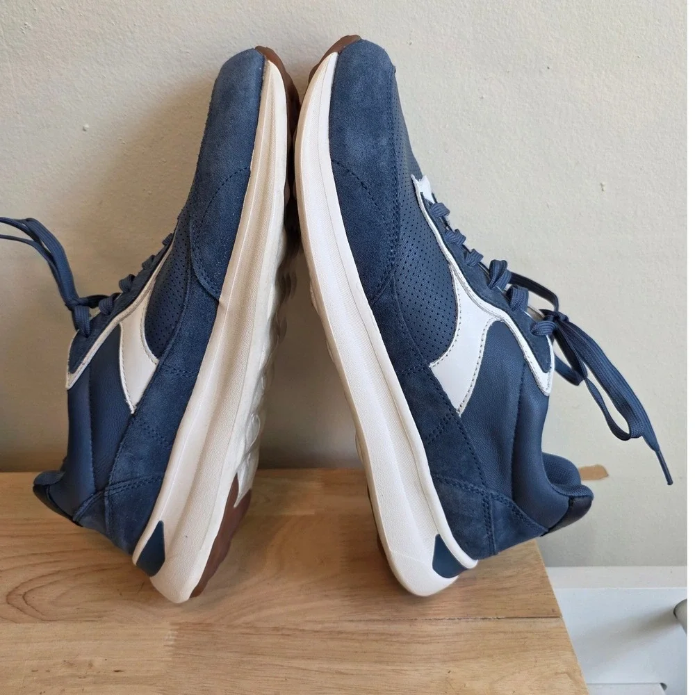 Aetrex Women 10.5-11 Emily Sneakers Navy Blue Leather Orthotic Walking Shoe